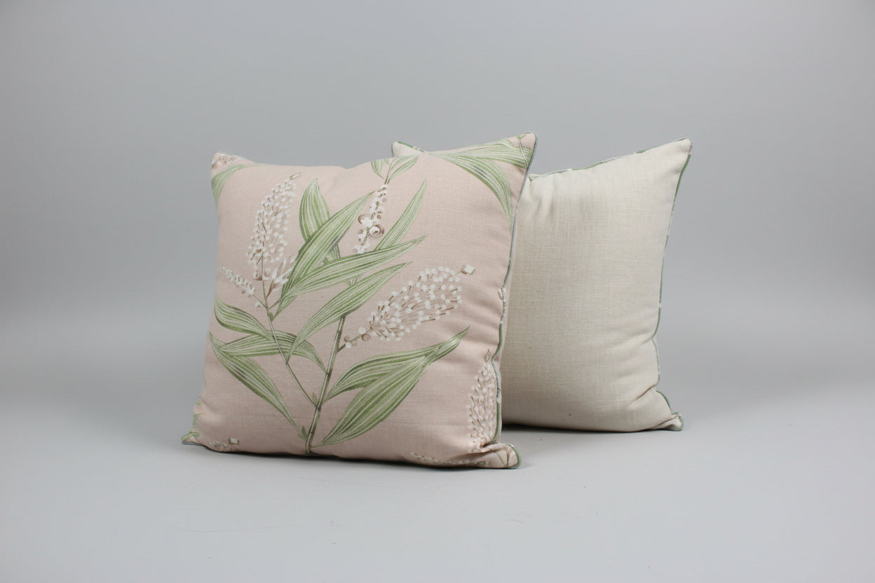 Bud in the Breeze Pillow